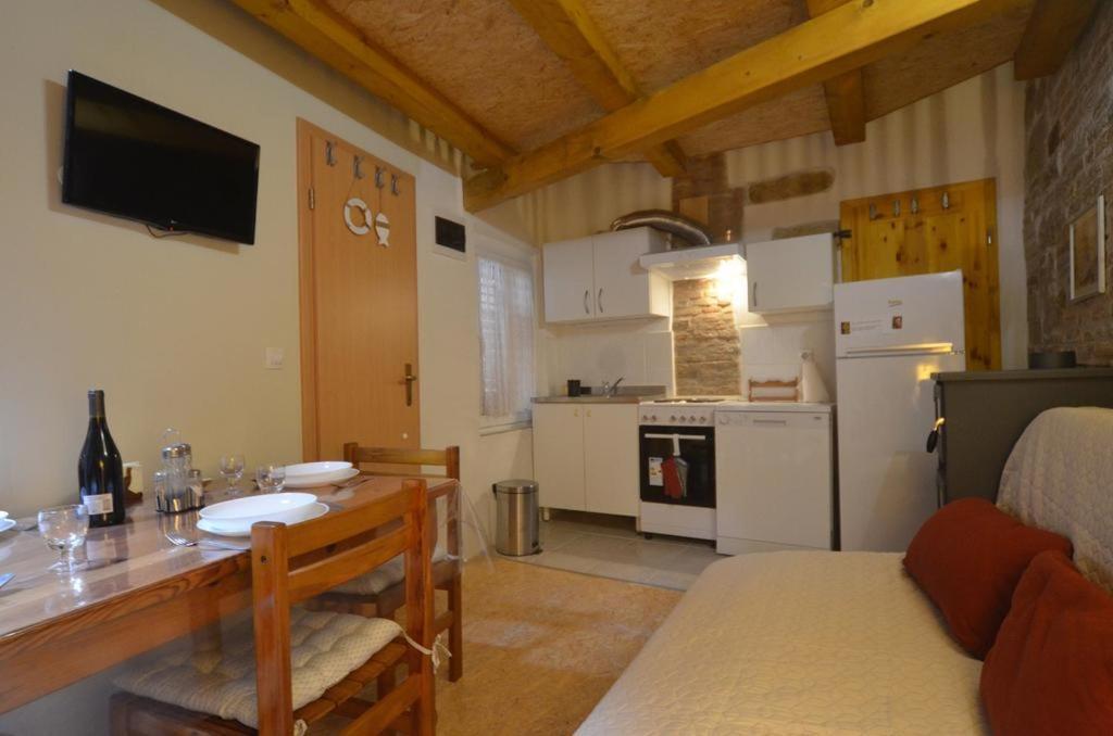 Studio Apartment La Maison De Catherine Rovinj Luaran gambar