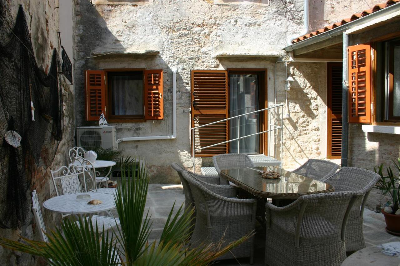 Studio Apartment La Maison De Catherine Rovinj Luaran gambar