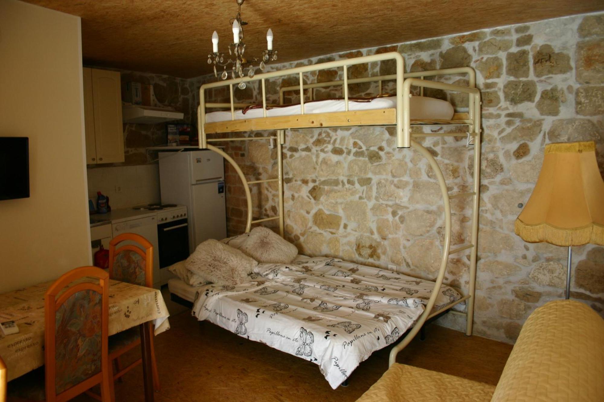Studio Apartment La Maison De Catherine Rovinj Luaran gambar